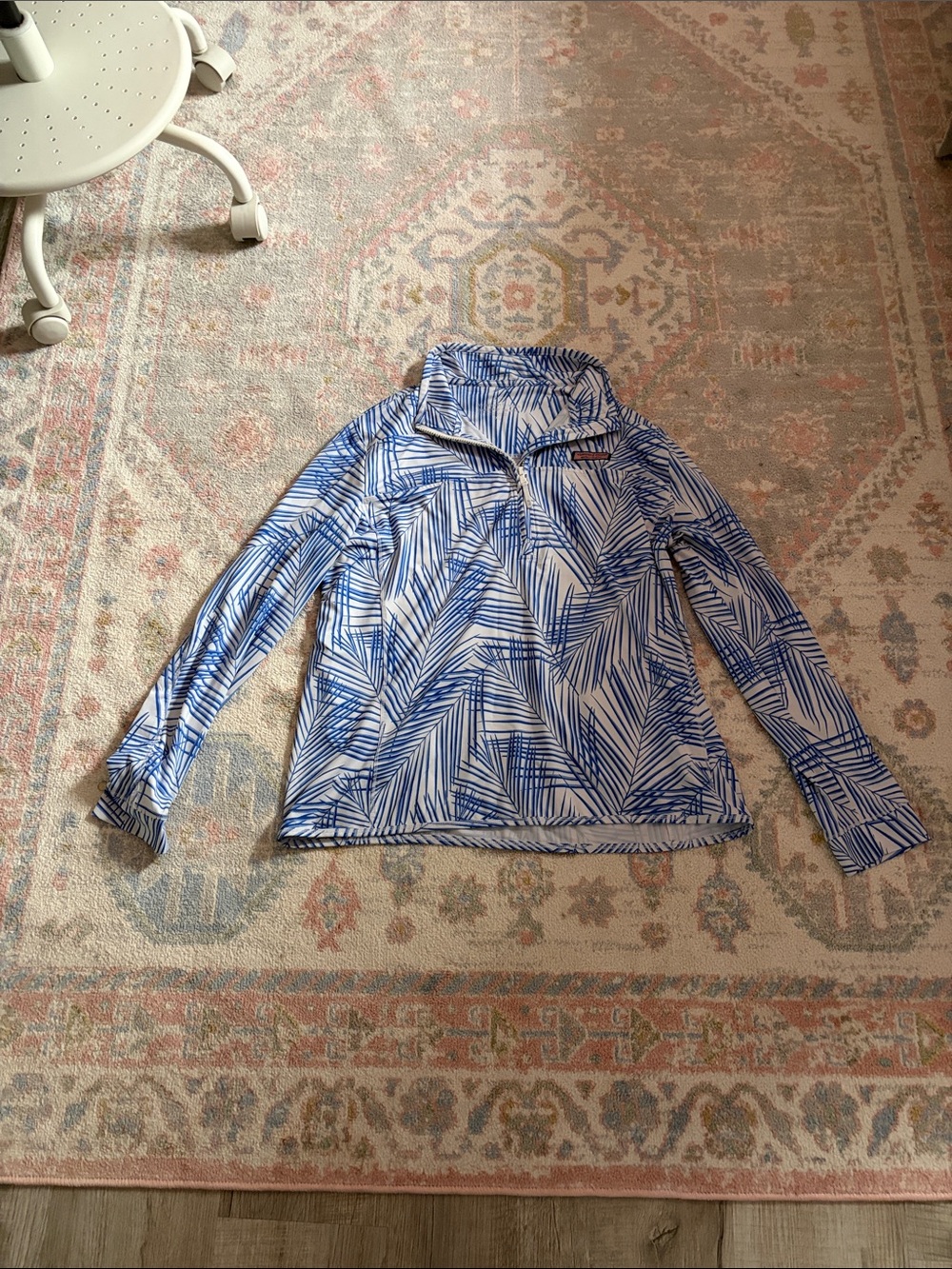 Vineyard Vines Blue and White Palm-Print Rain Pullover